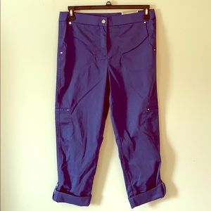 Women’s Chicos ultimate fit utility crop pants 0.5